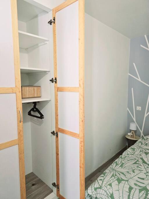 Joli F2 Gare Orleans Avec Parking Prive Et Balcon Classe 3 Etoiles מראה חיצוני תמונה